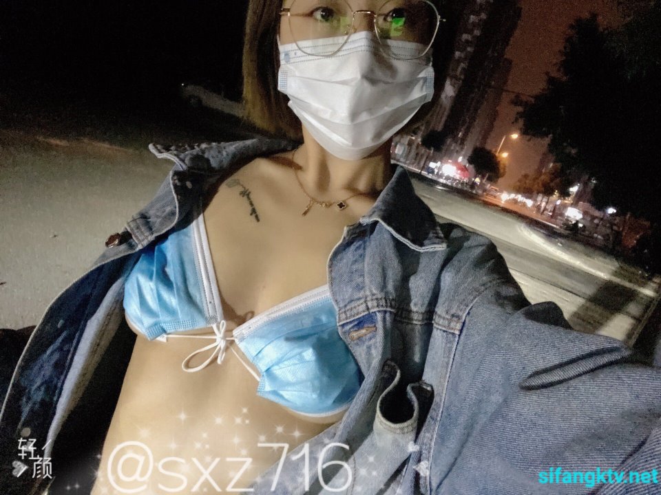 网红娇小美腿叛逆年轻小姐姐，未婚先孕为赚奶粉钱甘心成为金主小母狗