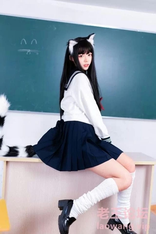 [国产coser] [转载搬运] 虫皿虫皿 – 猫娘jk制服 12P-81M 【百度云】 [12P+81M][百度盘]